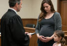 A pregnant wife asked the judge for a divorce and gave her husband everything while his mistress laughed—but the courtroom fell silent when the judge brought in a little girl who exposed what her father and the “mean lady” had done.